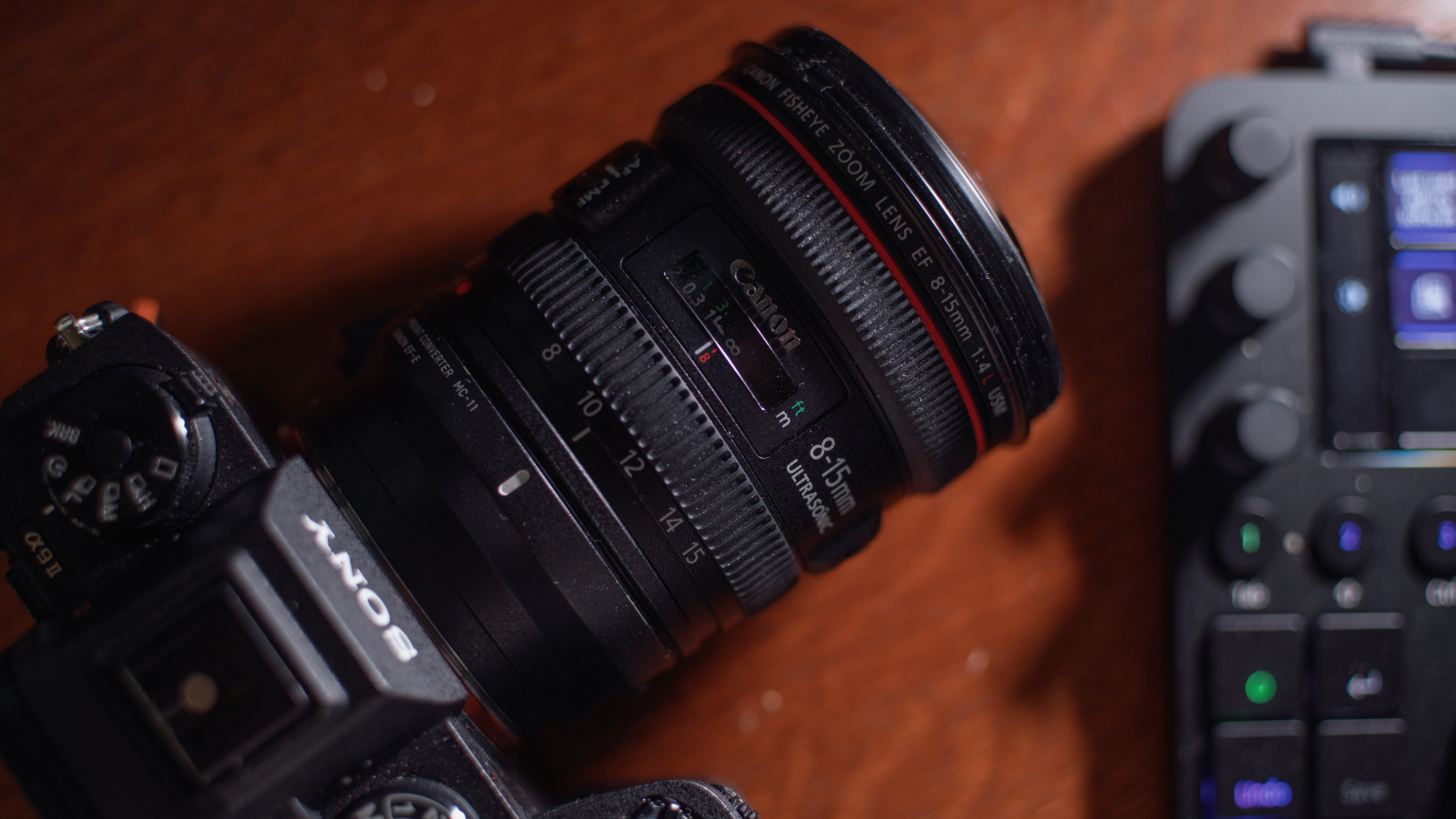 Adaptador Sigma MC-11 en una Sony a9 II con lente ojo de pez Canon EF 8-15 mm