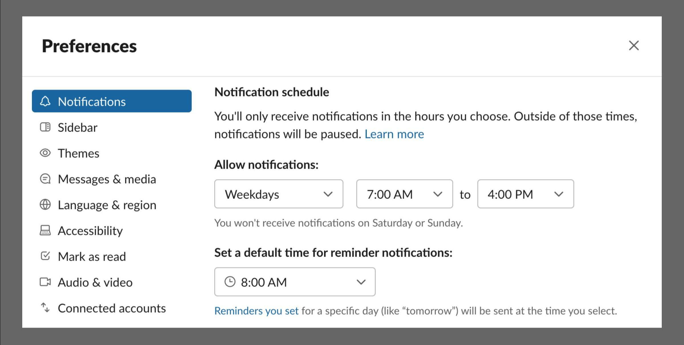 Opciones de notificación de Slack en el panel de preferencias para silenciar automáticamente las notificaciones durante ciertas horas del día