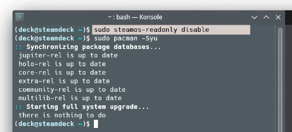 Pacman im Terminal: Der Arch-Paketmanager ist standardmäßig deactiviert, kann aber mit einem Befehl freigeschlatte werden.
